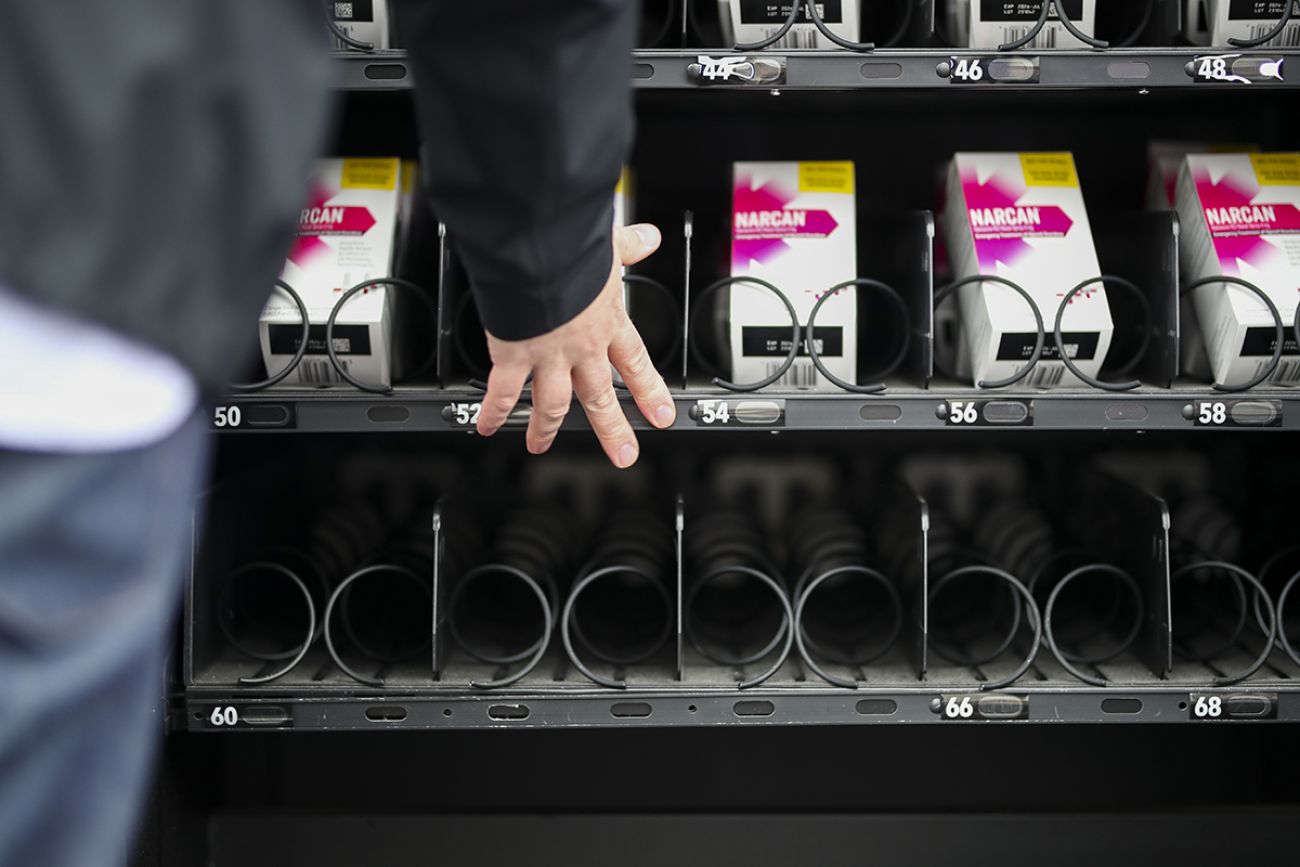 vending machine of naloxone